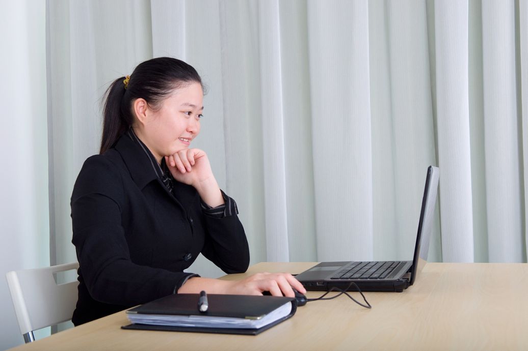 自主擇業(yè)軍官薪資調整動態(tài)，深度解析與巷弄特色小店探秘