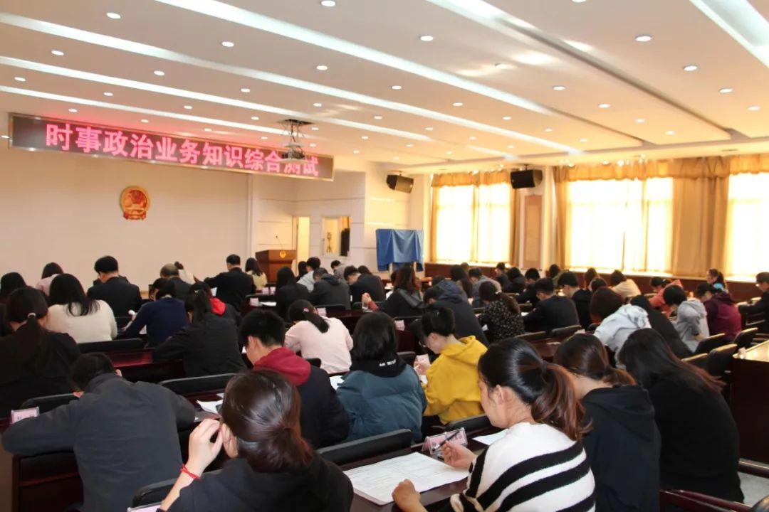 “2017年度時(shí)事政治回顧”,2017年度時(shí)事政治回顧，巷弄深處的獨(dú)特風(fēng)味