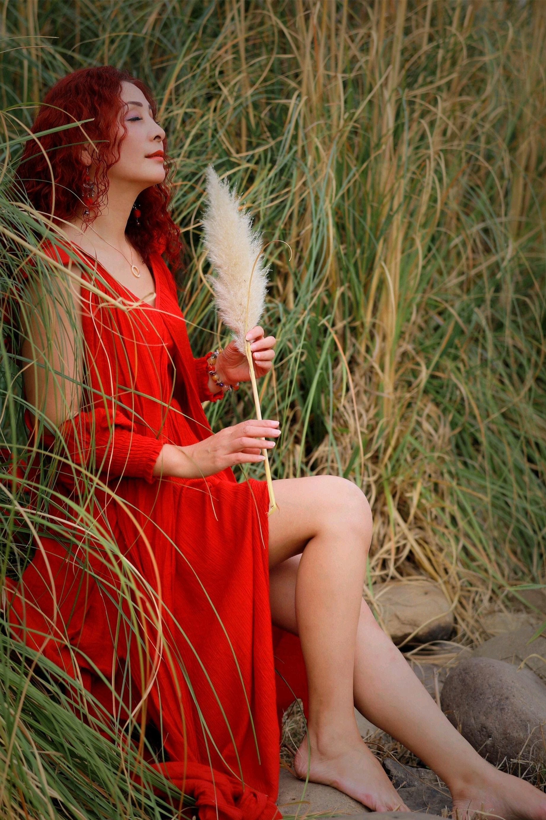 熟女魅力炸裂！最新寫真集驚艷亮相，展現(xiàn)熟女獨(dú)特韻味