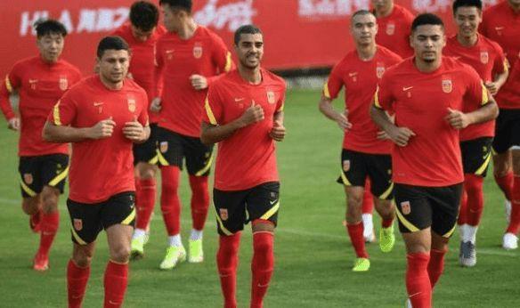 國足比賽直播，時代見證與民族驕傲，熱血沸騰的賽場瞬間！