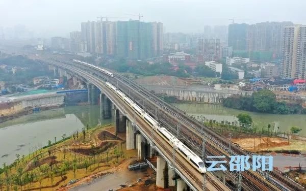 邵陽火車進(jìn)入新紀(jì)元，最新動(dòng)態(tài)與時(shí)代列車發(fā)展同步前行