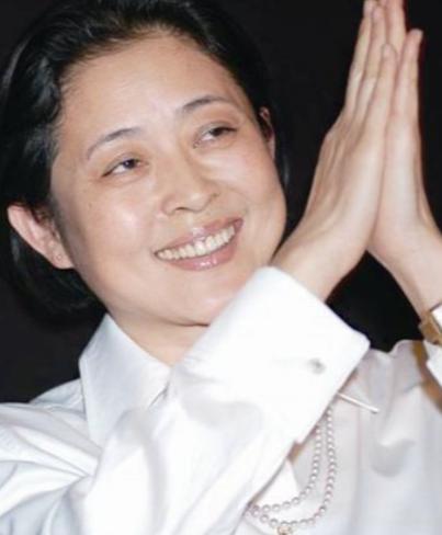 倪萍最新捐款展現(xiàn)慈善之心，溫暖人心